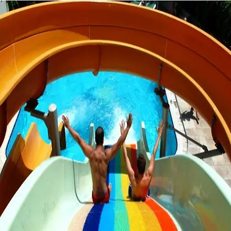 Okan Tower מלון אלאניה